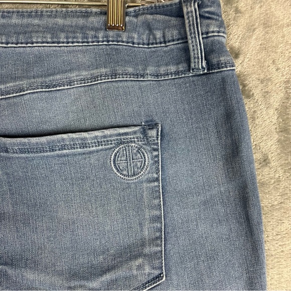 Hot in Hollywood NWT Silky Denim Pull On Bootcut Jeans 2XT Vital Stretch Tech - Picture 9 of 14